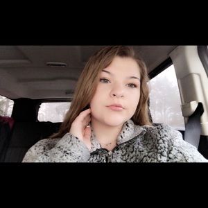 Meet your Posher, Lexi